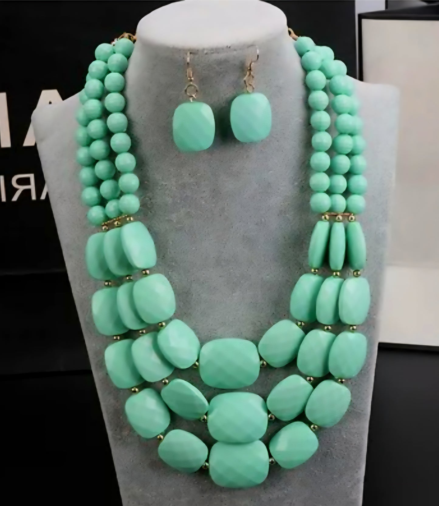 Bunga Necklace Jewelry Set