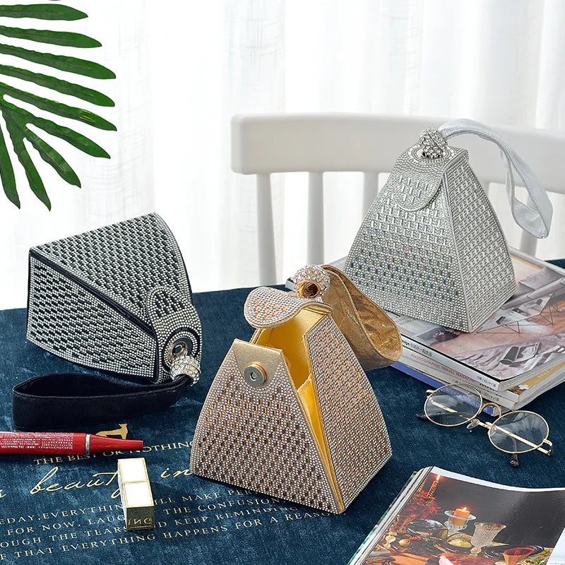 Makasi Triangle Handbag