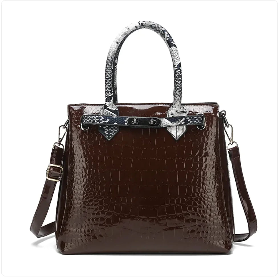 Tas Tangan Wanita Elegan dari New Guinea